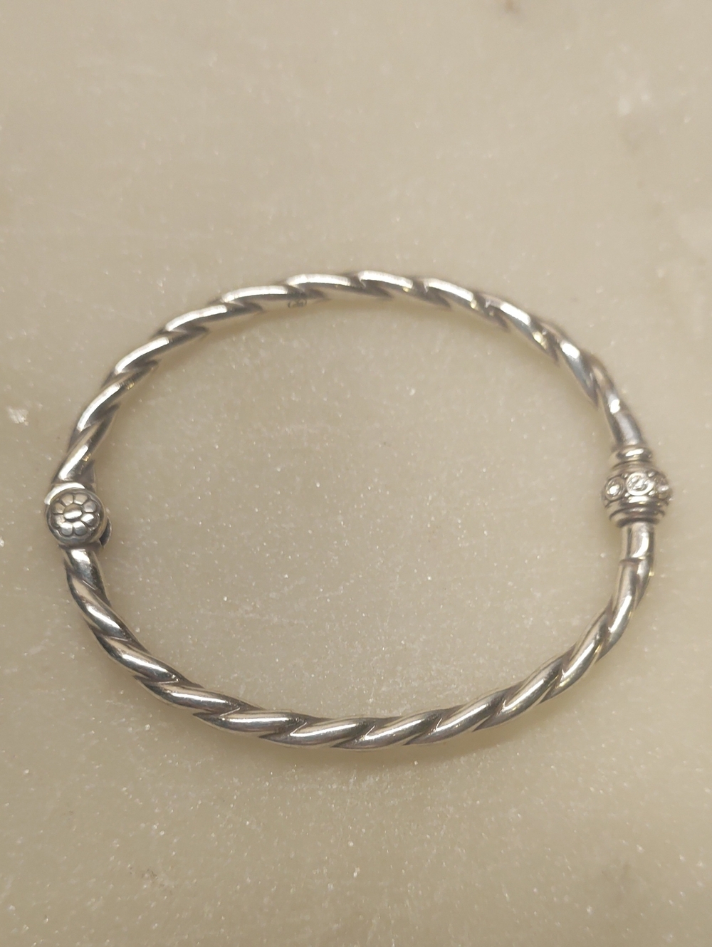 Brighton Shimmer Charm Hinged Bracelet JB2882 - Like New!